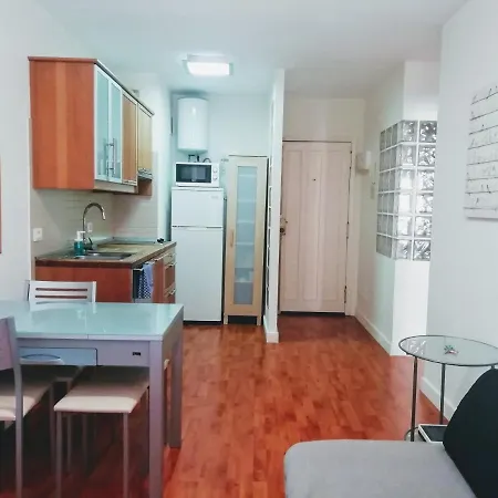 Apartment Centrico Apartamento *